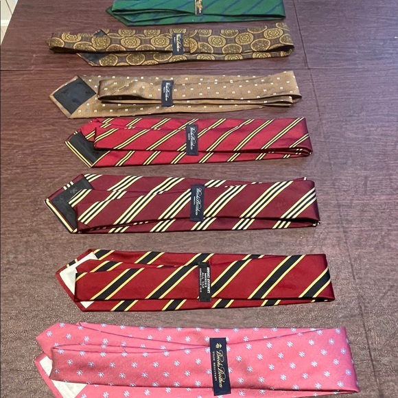 (10) Vintage Brooks Brothers Ties - Picture 4 of 8